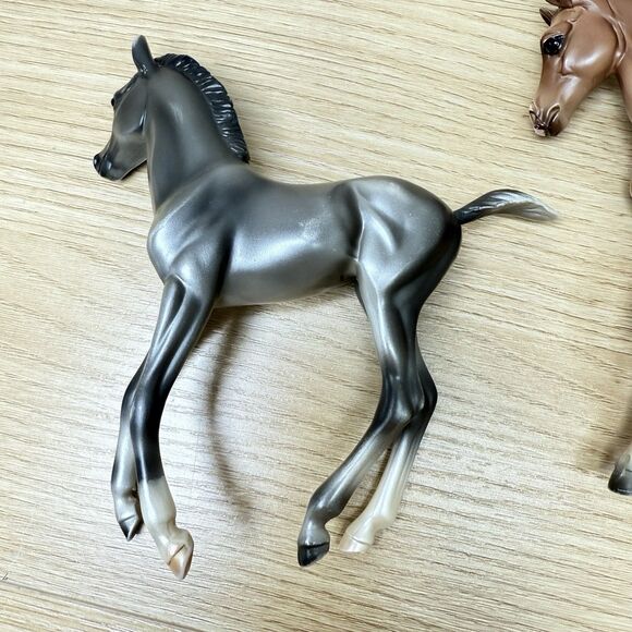 Breyer Foal Figurines Lot of 2 #62033 Liver Chestnut and Prancing Gray Foal Play - Picture 3 of 11